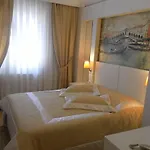 La White 2* Istanbul