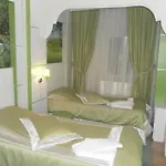 Hotel La White