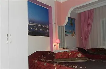 Отель La White 2*