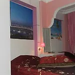 Hotel La White 2*