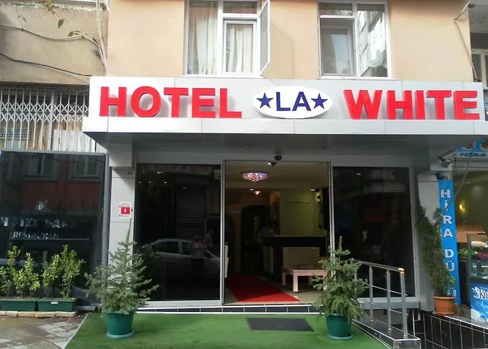 فندق La White 2*