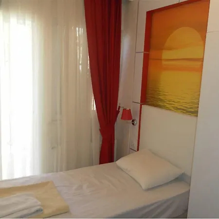 La White Hotel Stambuł