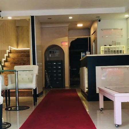 La White Hotel Stambuł